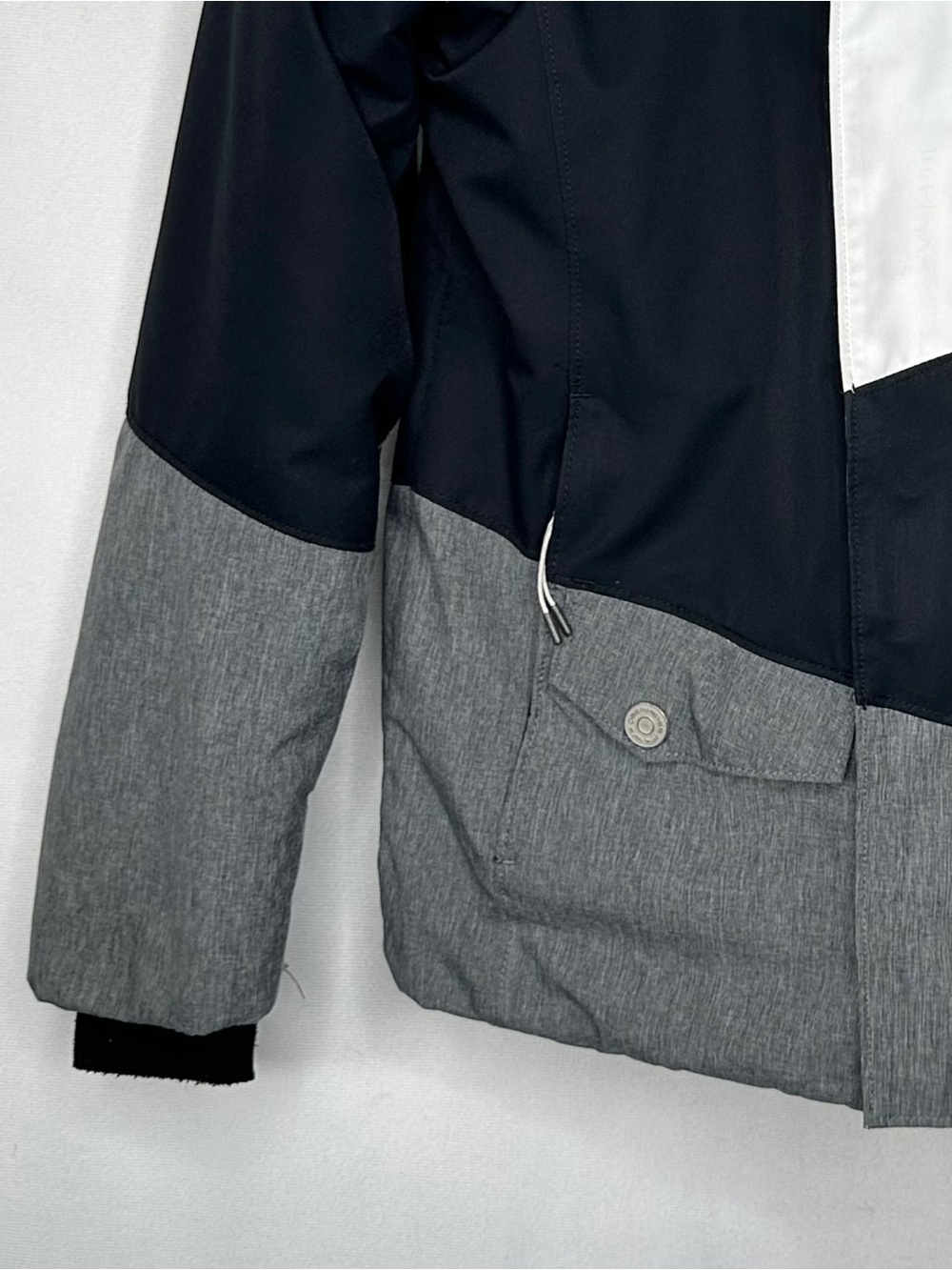 Obermeyer Girls Taylor Colorblock Ski Jacket in Black, White & Gray Sz12 (girls) - Picture 4 of 10